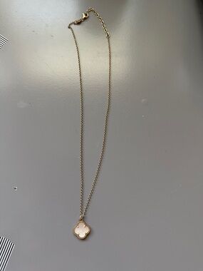 Gold Chain Necklace with Clover Pendant